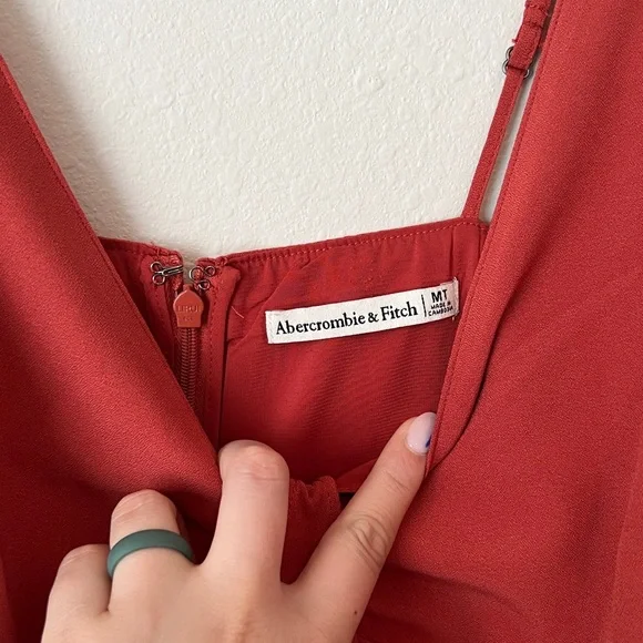 Abercrombie & Fitch midi cutout dress - size MT - Picture 3 of 5